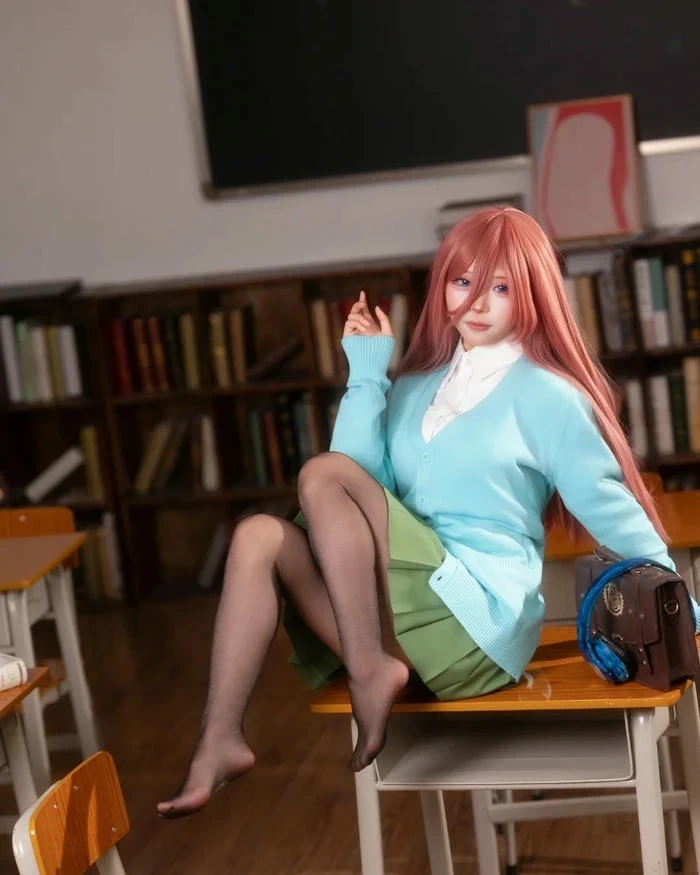 Miku Nakano trong tạo hình cosplay dễ thương