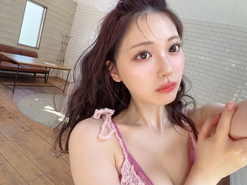 Ngực to tròn Ishikawa Mio sexy không che