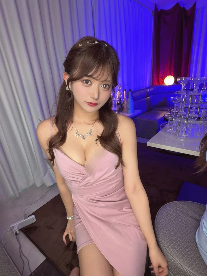 Vòng 3 Kitaoka Karin đít to quyến rũ gợi tình