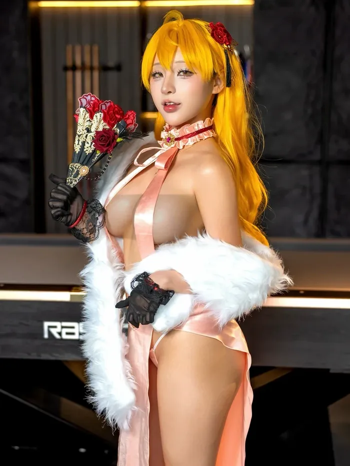 Ảnh Yuumeilyn cosplay kiều diễm duyên dáng