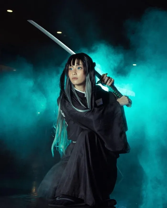 Ảnh Muichiro cosplay đáng yêu thanh tú