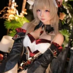 Cosplay mèo dễ thương trong trẻo