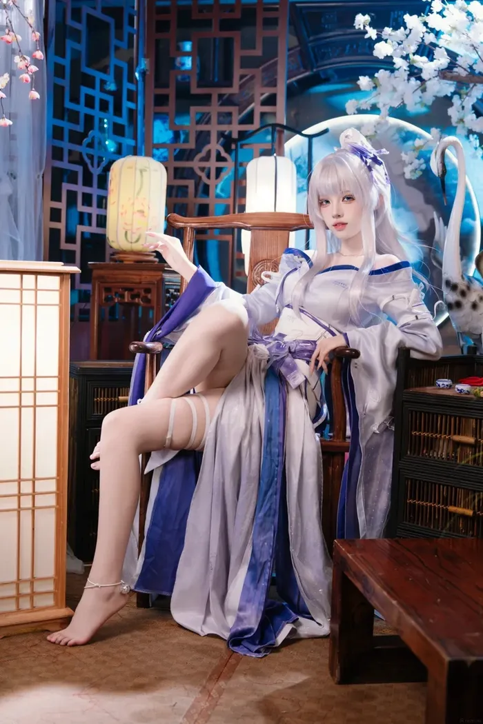 Ảnh cosplay cổ trang quyến rũ cuốn hút