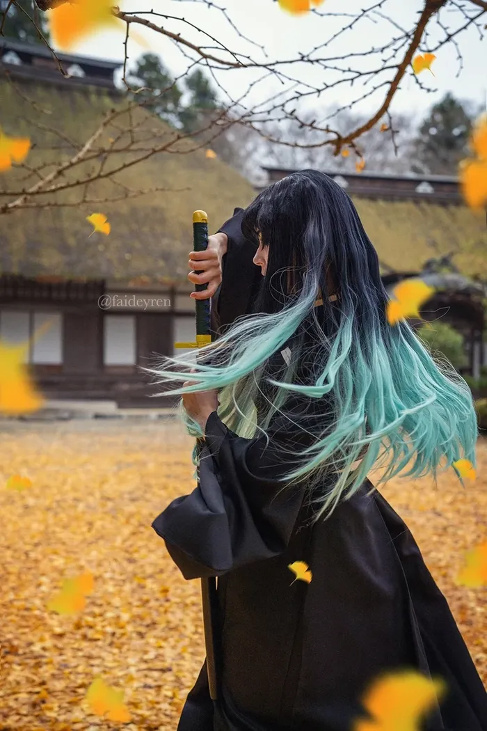 Hình cosplay Muichiro sắc sảo ấn tượng