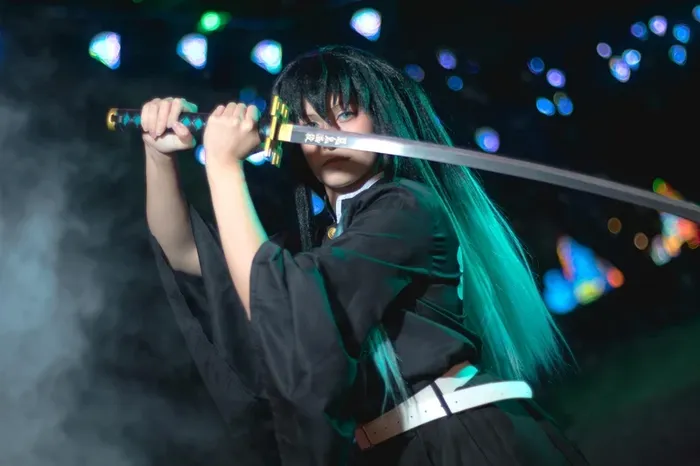 Muichiro cosplay cuốn hút sắc sảo