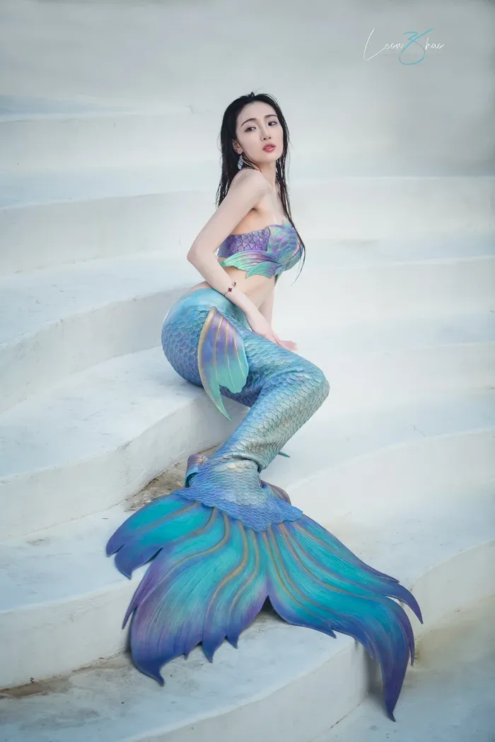 Nàng tiên cá cosplay rực rỡ yêu kiều