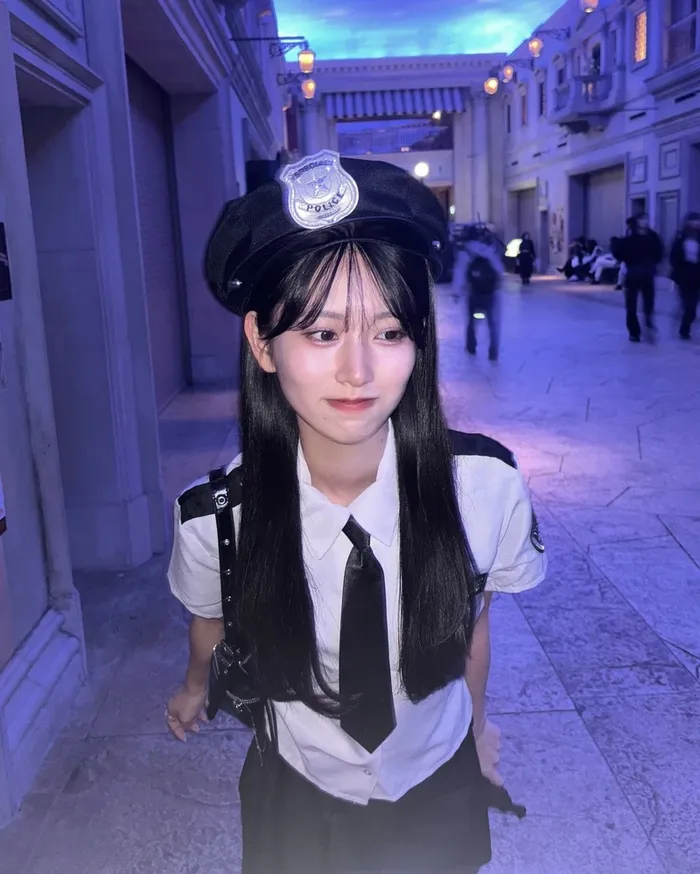 Hình cảnh sát cosplay xinh đẹp nổi bật