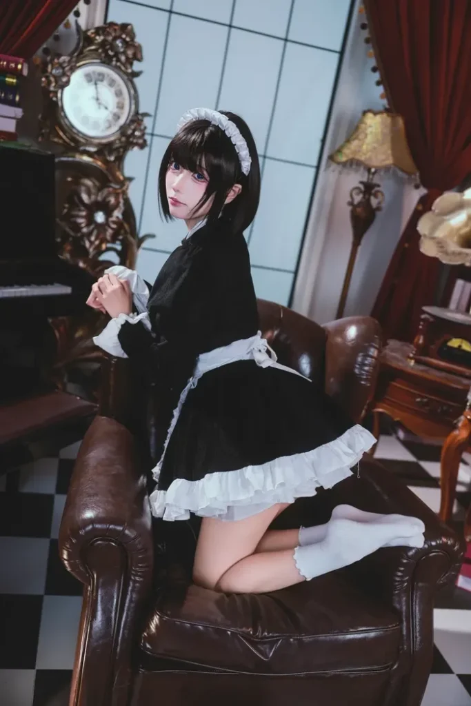 Hình cosplay hầu gái thanh nhã đáng yêu