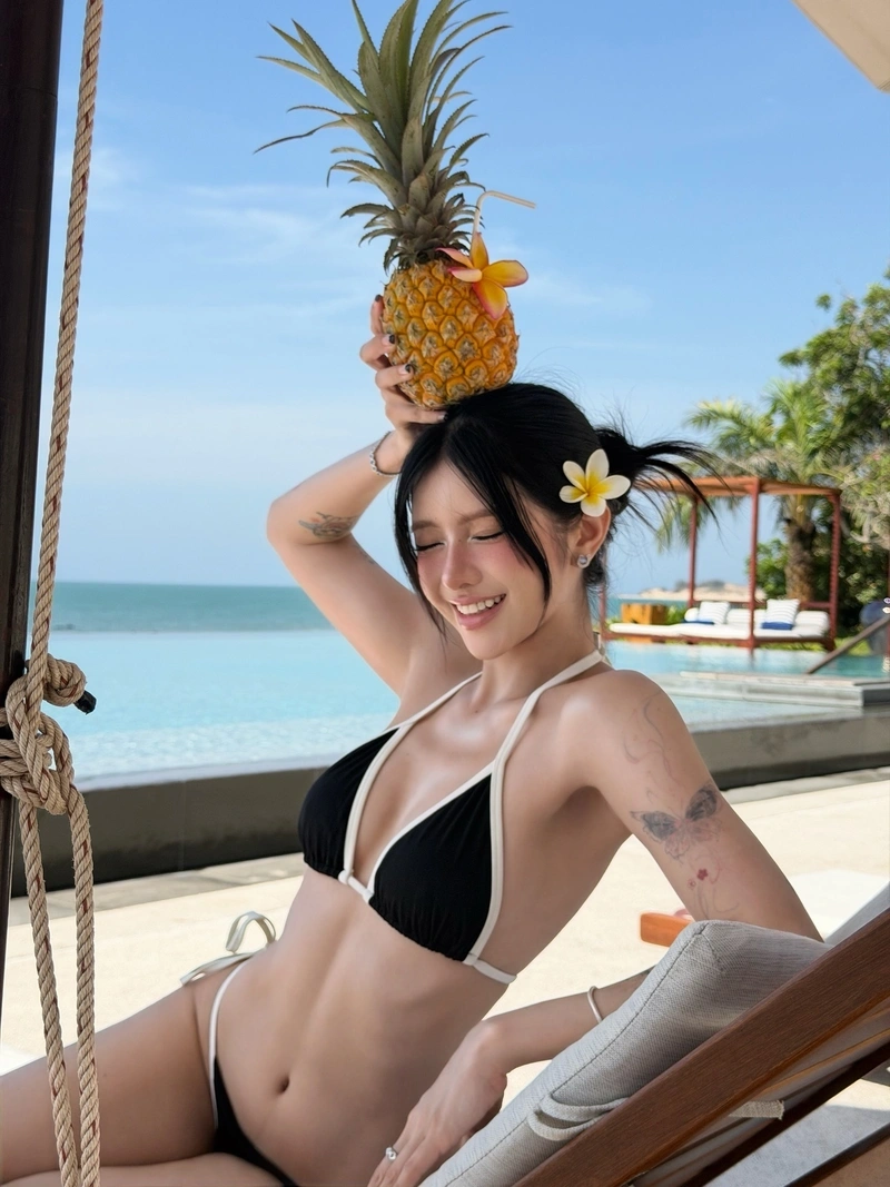 Ảnh Ciin Bùi Thảo Ly lột đồ lộ mông đầy đặn