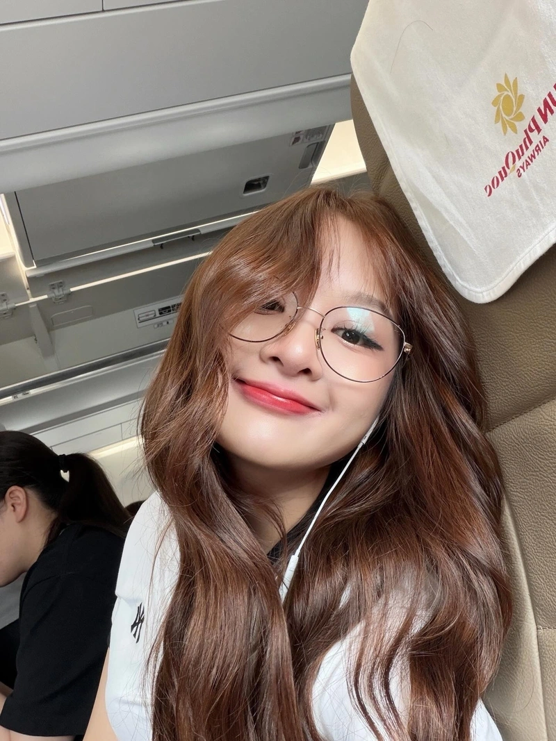 Ảnh Gấm Kami ngực to tròn sexy cuốn hút