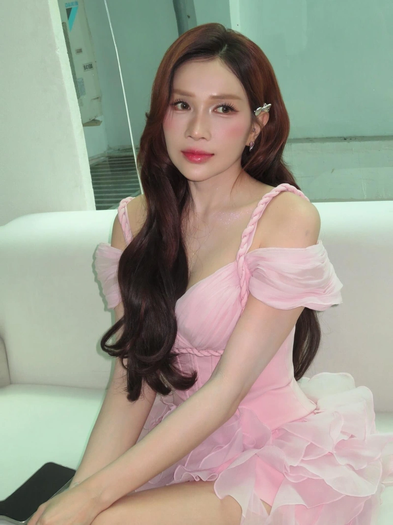 Ảnh Khả Như bikini sexy show hàng nóng bỏng