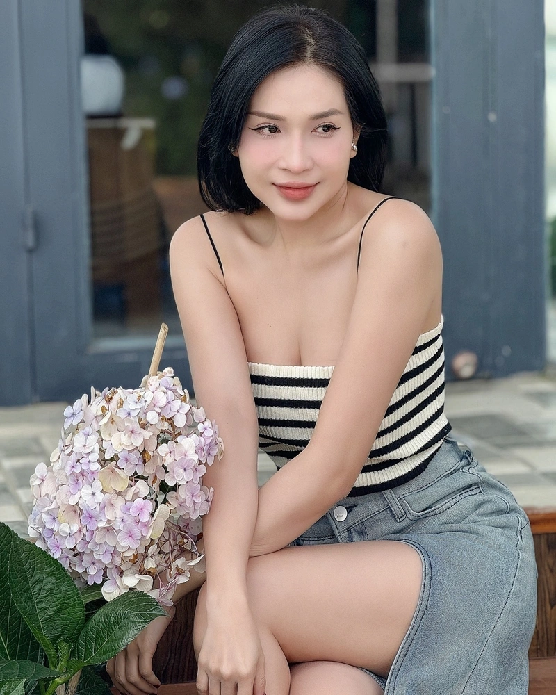 Ảnh Khả Như bikini sexy thân hình siêu phẩm