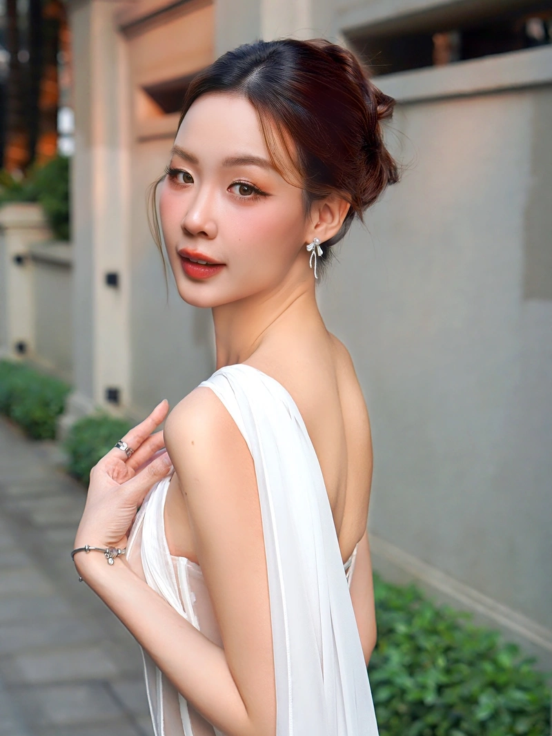 Ảnh Lê Nguyễn Bảo Ngọc bikini sexy show hàng vòng ba siêu phẩm