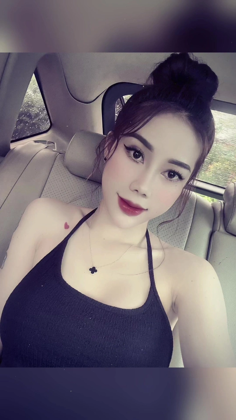 Ảnh Tuệ Vy Tiktoker sexy khỏa thân gợi dục full HD