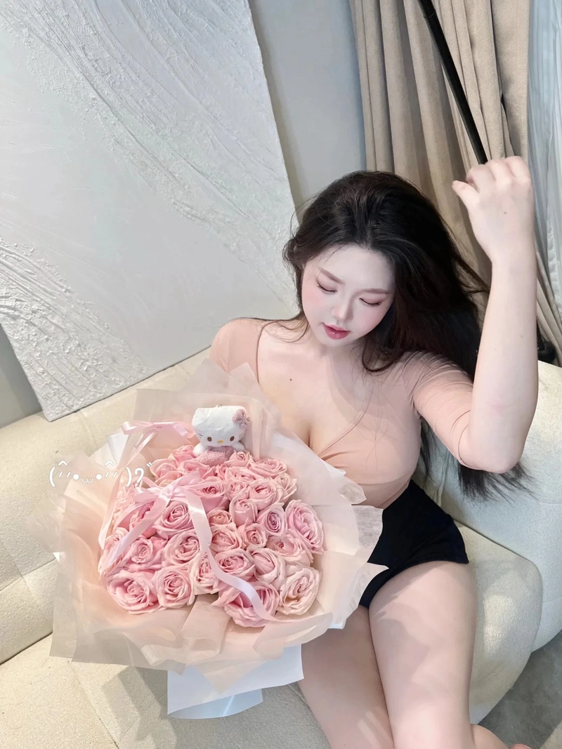 Ảnh gái ngon body đẹp phong cách