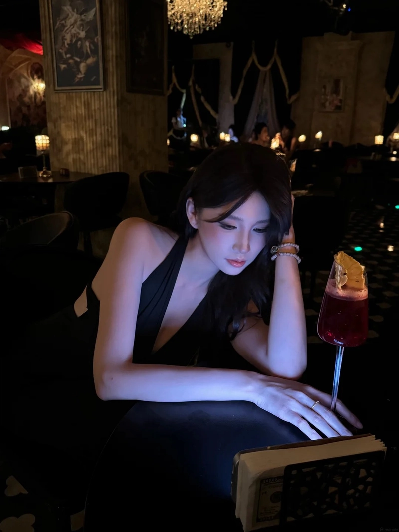 Ảnh gái xinh đi bar cực đã