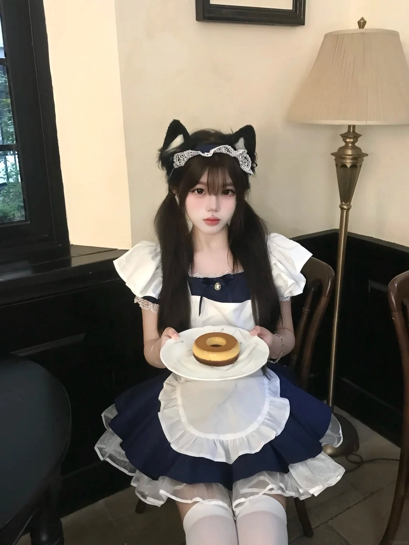 Ảnh gái xinh mặc đồ hầu gái hot