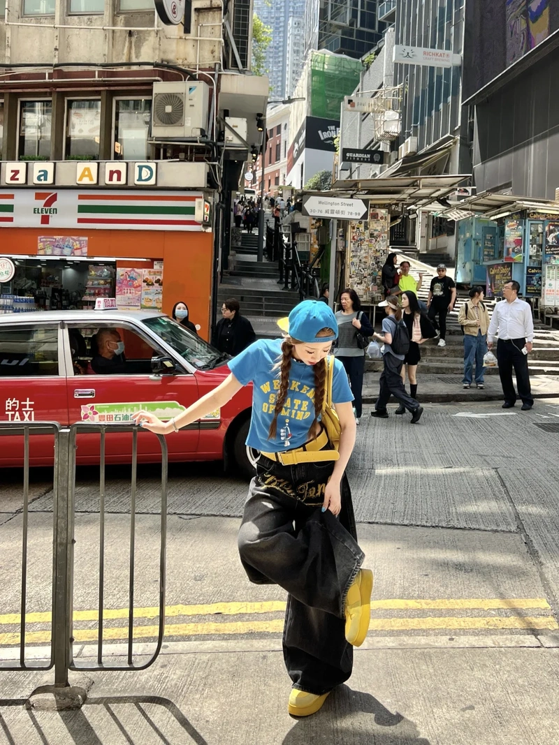 Ảnh girl phố trẻ trung nổi bật