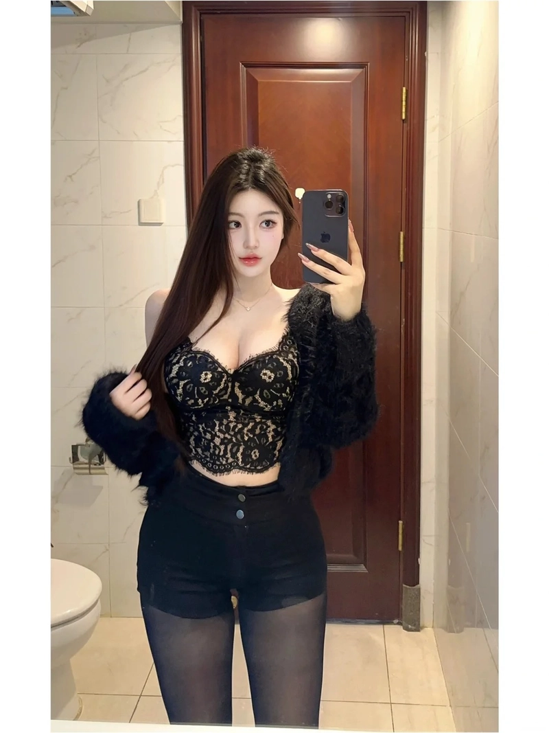 Body chuẩn trong hình gái ngon
