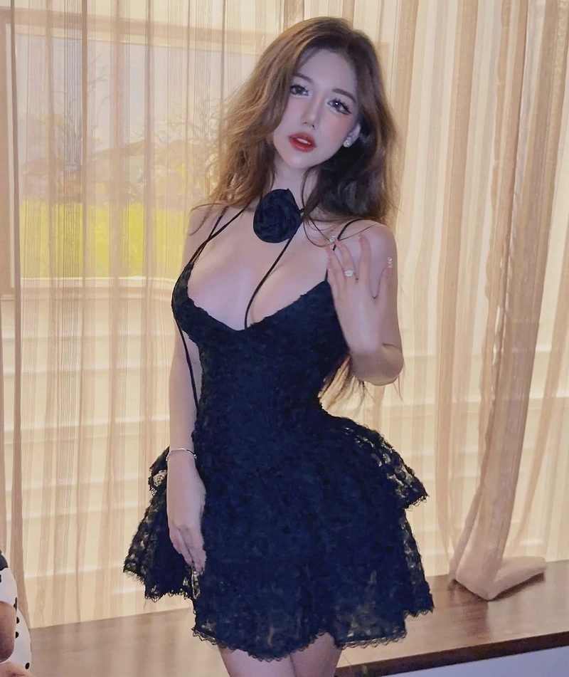 Callmevanillaa Nguyễn Bích Ngọc bikini nóng bỏng