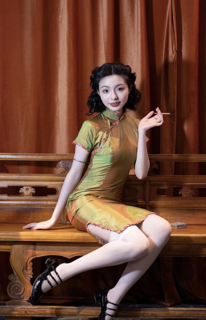 Gái xinh Trung Quốc sang trọng nổi bật
