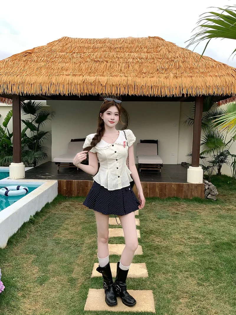 Gái xinh mặc váy ngắn xếp ly đẹp