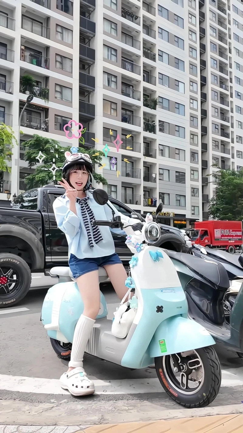 Hình Mèo Simmy bikini gợi cảm show hàng full HD
