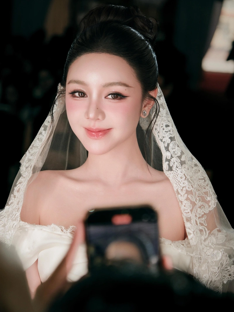 Hình Quỳnh Kool bikini sexy không che nhiều