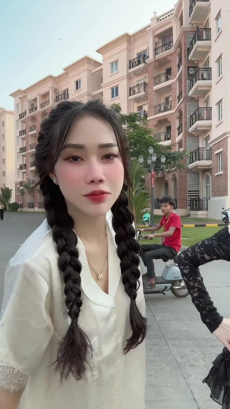 Hình Tuệ Vy Tiktoker sexy show body nóng bỏng