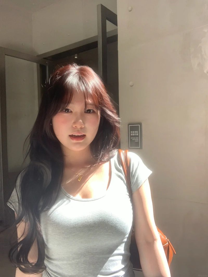 Hình nude học sinh khoe đít nóng bỏng
