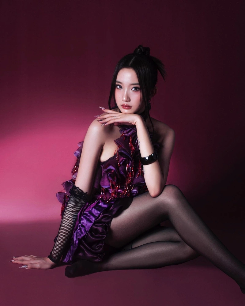 Lê Thị Khánh Huyền bikini sexy mông khủng gợi tình