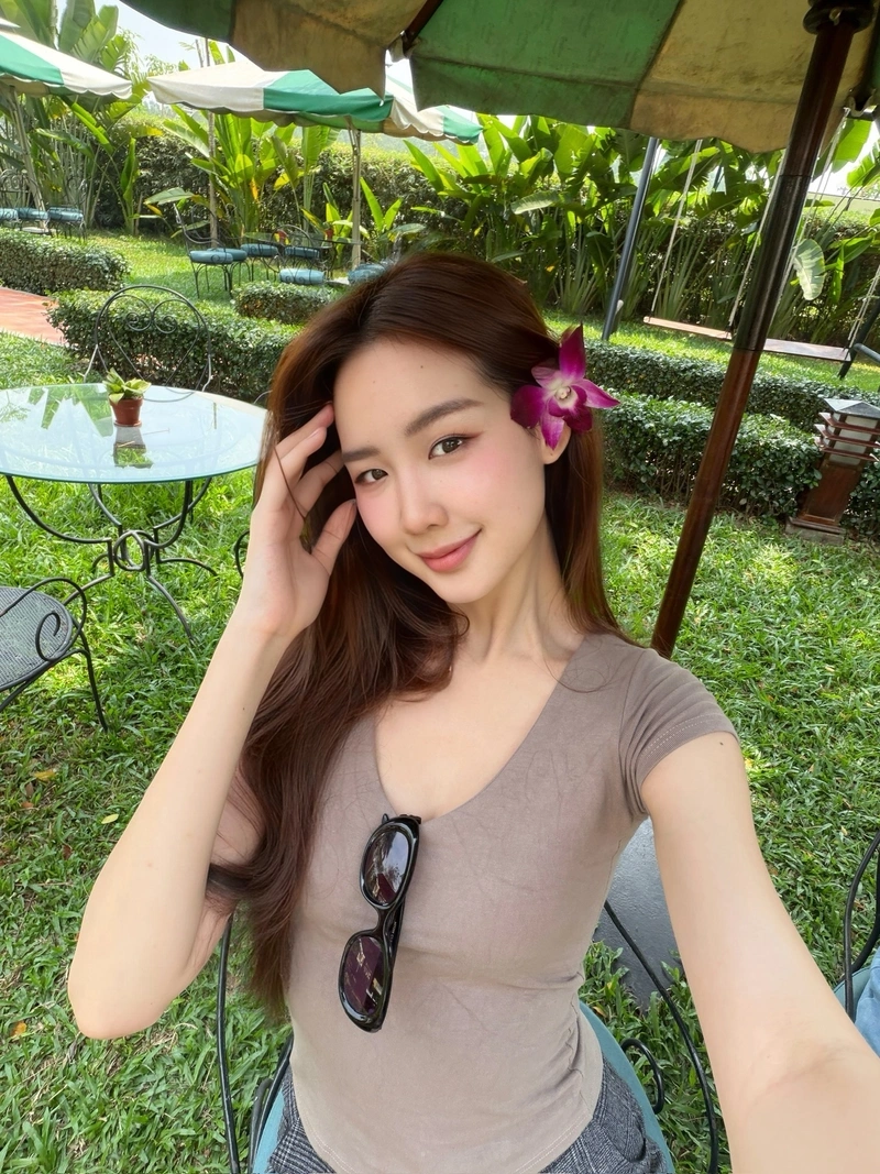 Mông tròn Lê Nguyễn Bảo Ngọc khi mặc bikini hai mảnh
