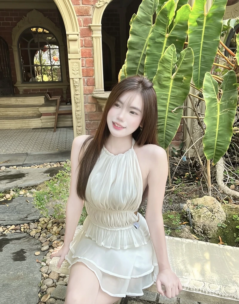 Nàng thơ áo yếm xinh đẹp