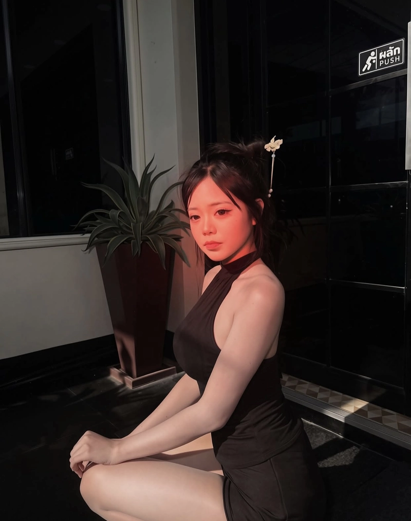 Nàng xinh áo yếm sexy mà đẹp