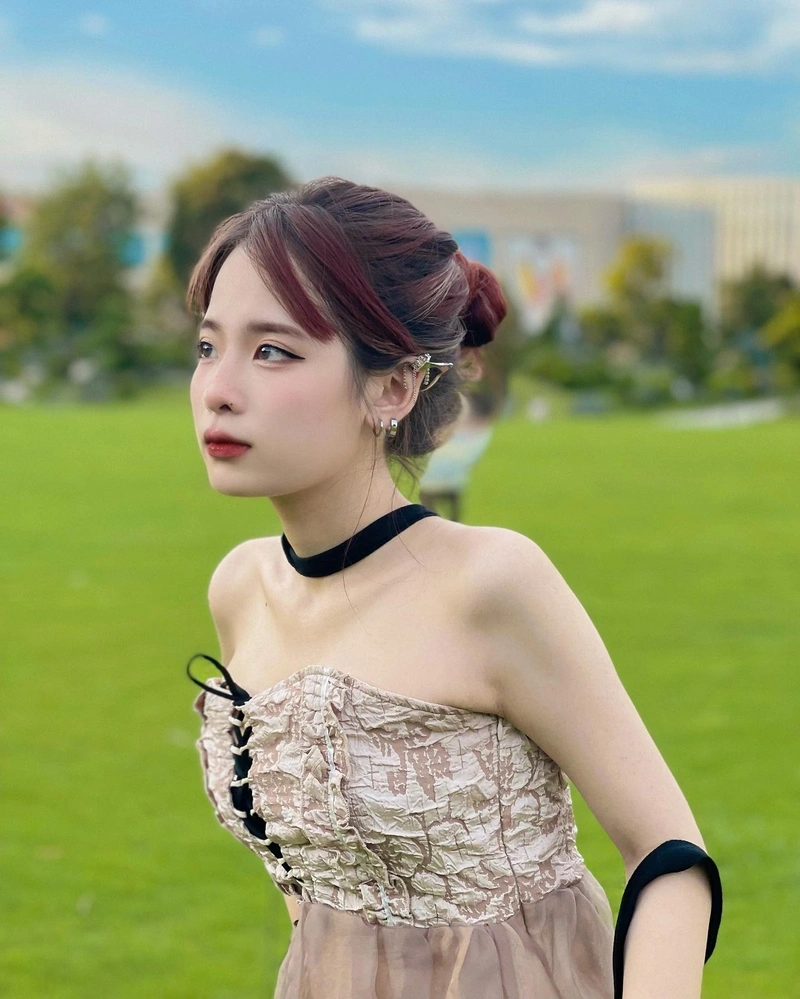 Ngọc Kem không che bikini 4K gợi cảm hút hồn