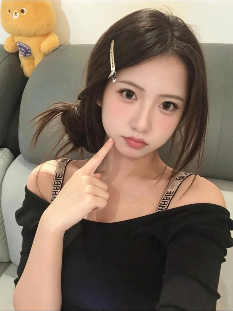 Selfie gái xinh thần thái nổi bật