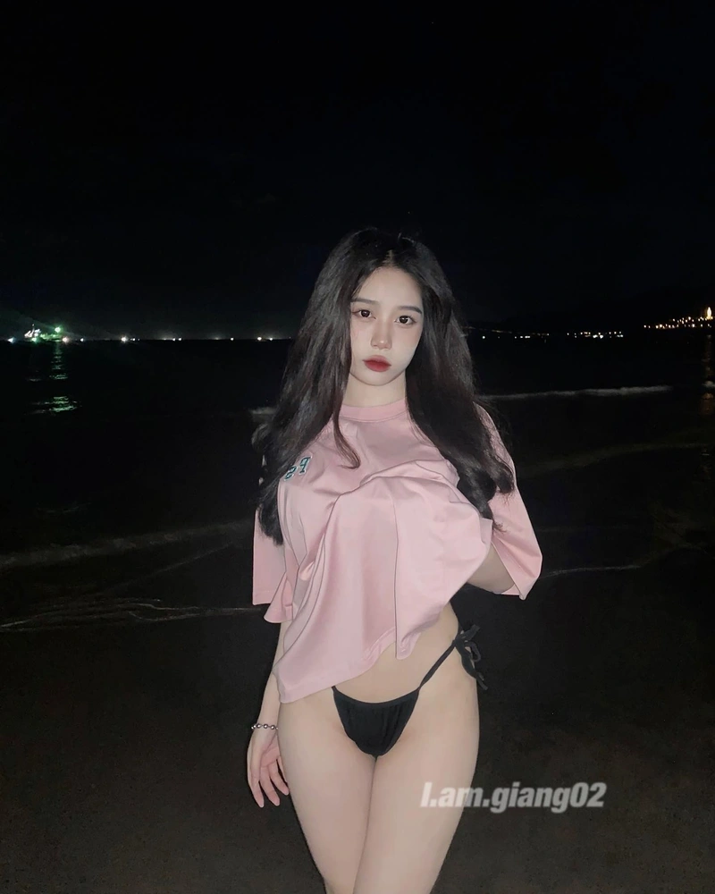 Trà Giang bikini hot mông to cuốn hút full HD